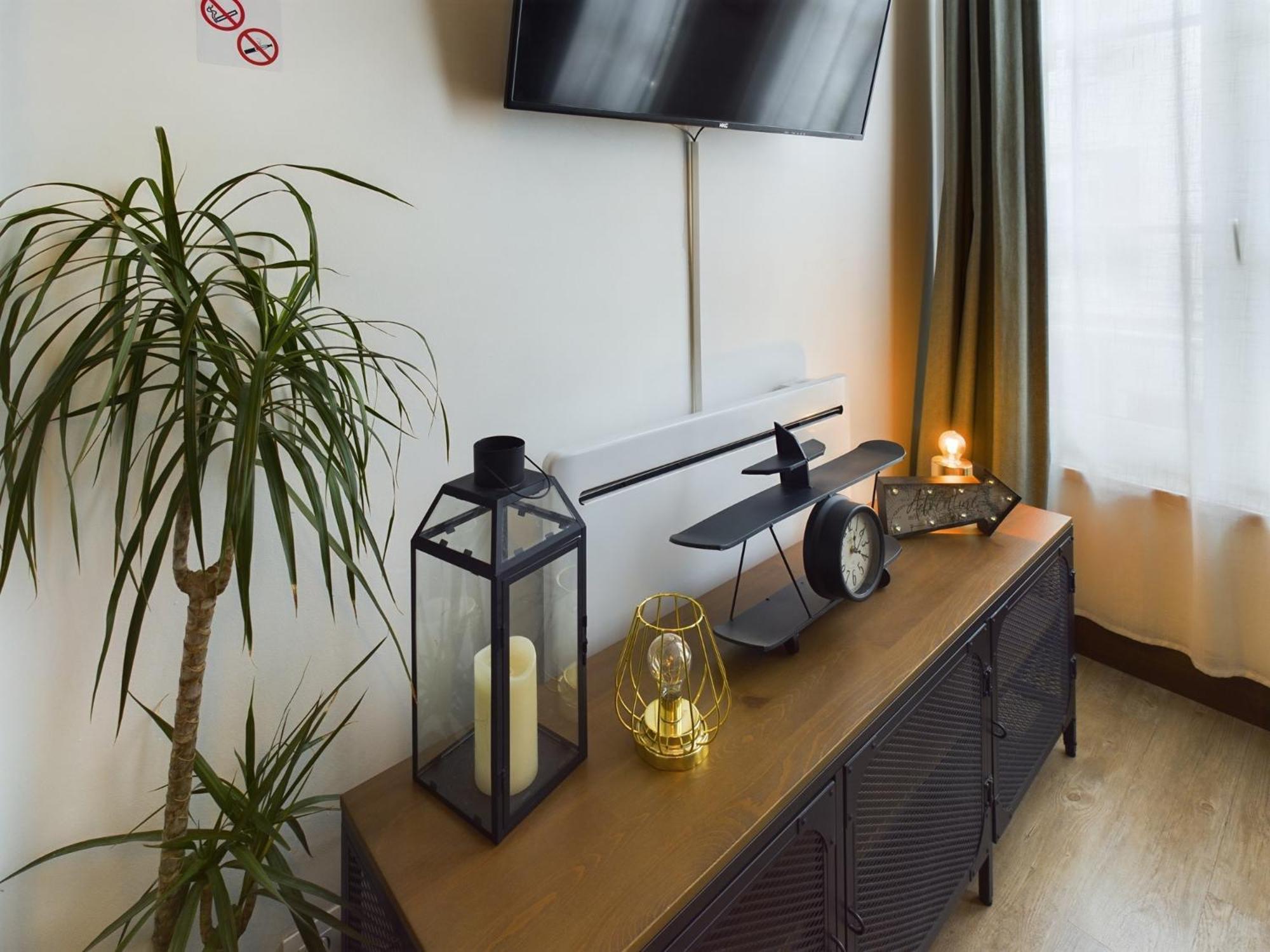 Studio Deschainets Troyes Gare Et Centre Historique 外观 照片
